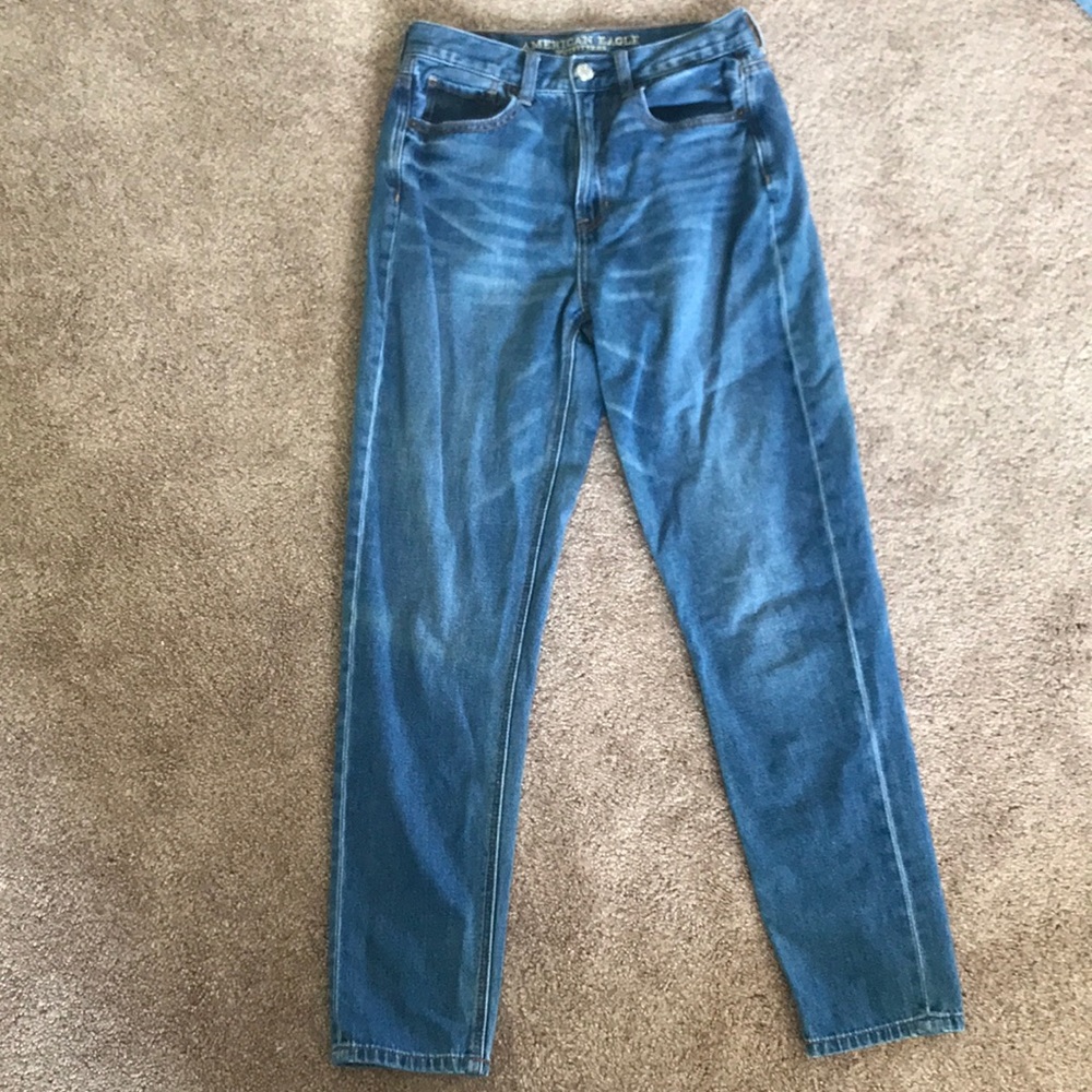 American Eagle mom jeans